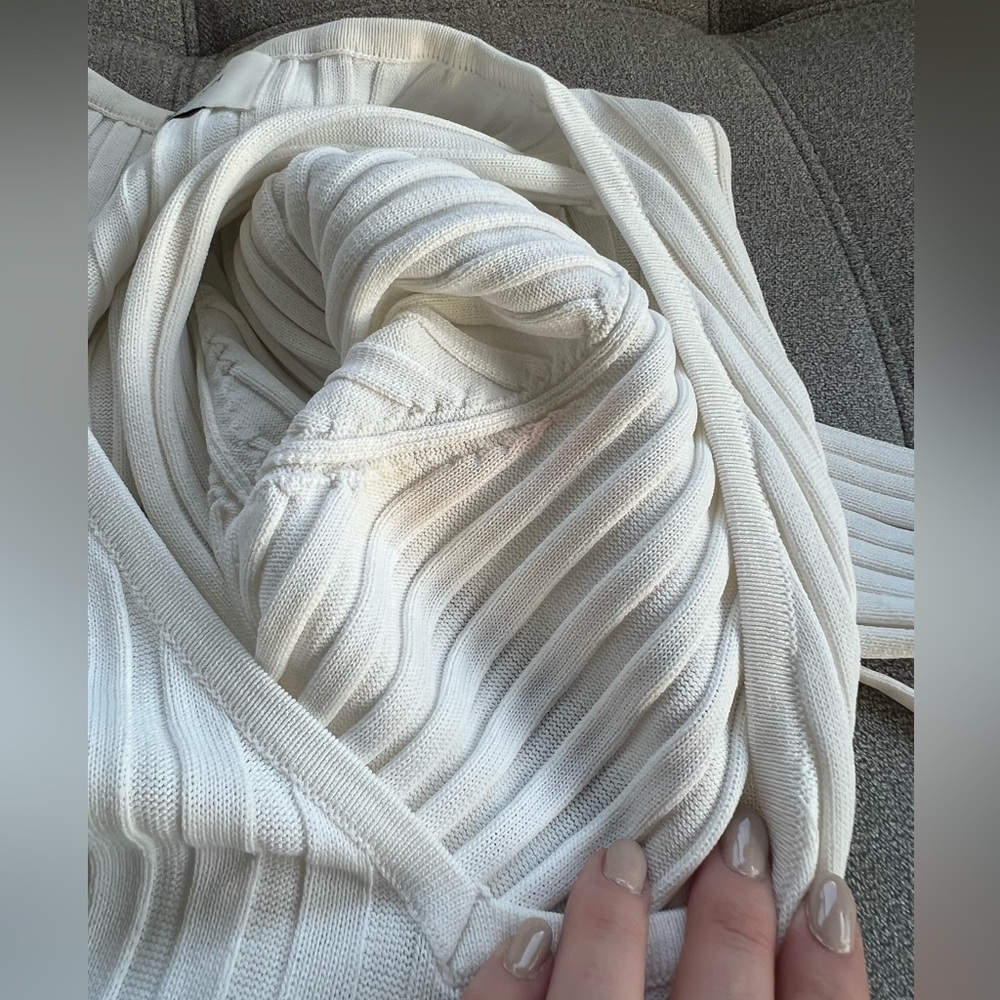 DISSH White Pleated Midi Dress - Picture 12 of 16